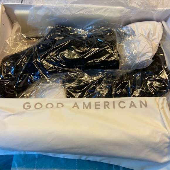 NEW‎ Good American Pointed Toe Heeled Bootie Black Neoprene Women's 9.5 GA118N-X - Picture 2 of 10